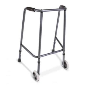 Cadre de marche avec roulettes